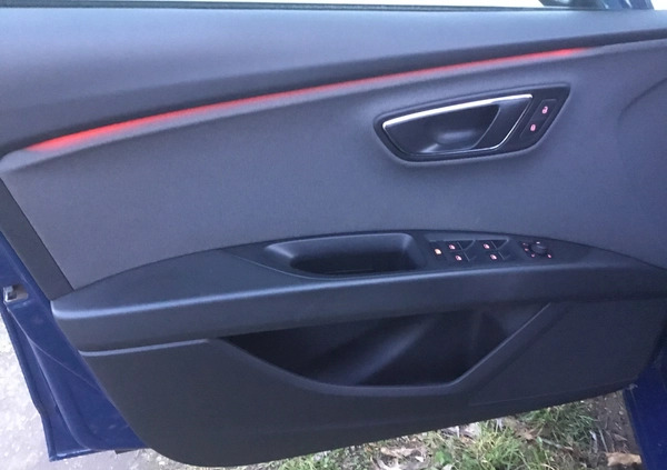 Seat Leon cena 52900 przebieg: 259000, rok produkcji 2018 z Warszawa małe 781